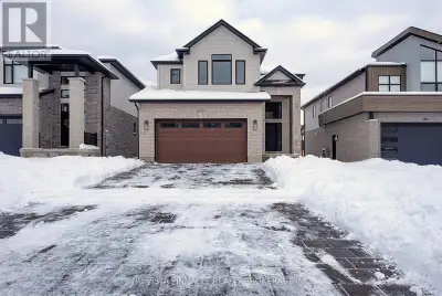 Wonderful Traditional custom design 4 bed 5 bathroom 2646sq foot home. This home truly takes it to t...