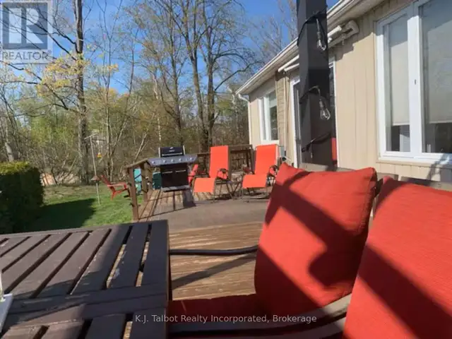 9 RAVINE PARK ROAD N Central Huron (Goderich), Ontario in Houses for Sale in Grand Bend - Image 33