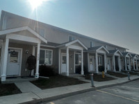 2 BEDROOM TOWNHOMES - FURNISHED OPTIONS - GREENVIEW