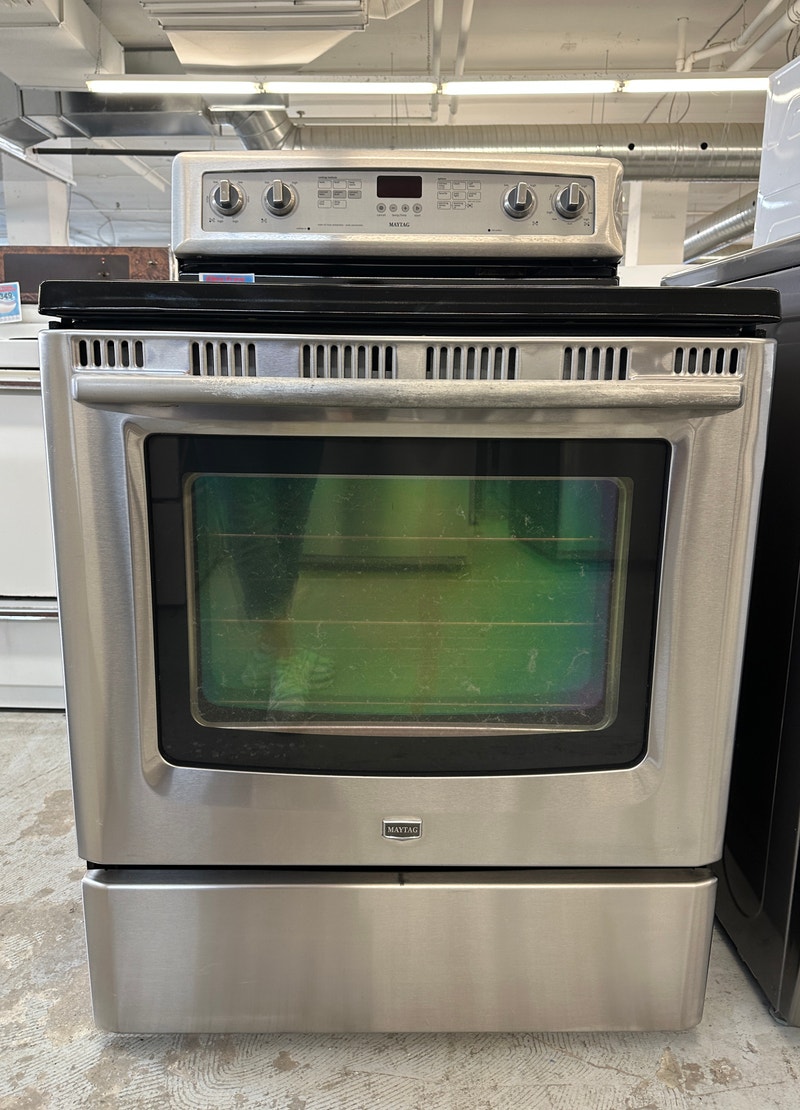 8455Cuisiniére stainless steel Maytag stove oven range Cuisinières