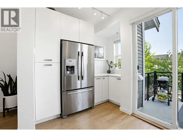 4 10973 BARNSTON VIEW ROAD Pitt Meadows, British Columbia in Condos for Sale in Tricities/Pitt/Maple - Image 9