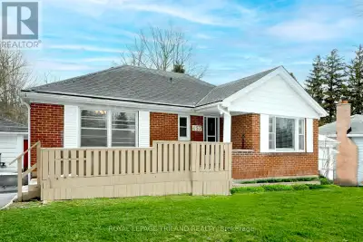 Charming Brick Bungalow in Byron Discover the allure of this charming brick bungalow, perfectly situ...