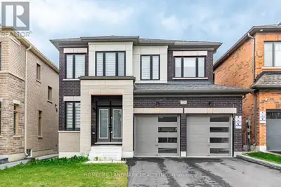 UPPER - 228 BOUNDARY BOULEVARD Whitchurch-Stouffville (Stouffvil