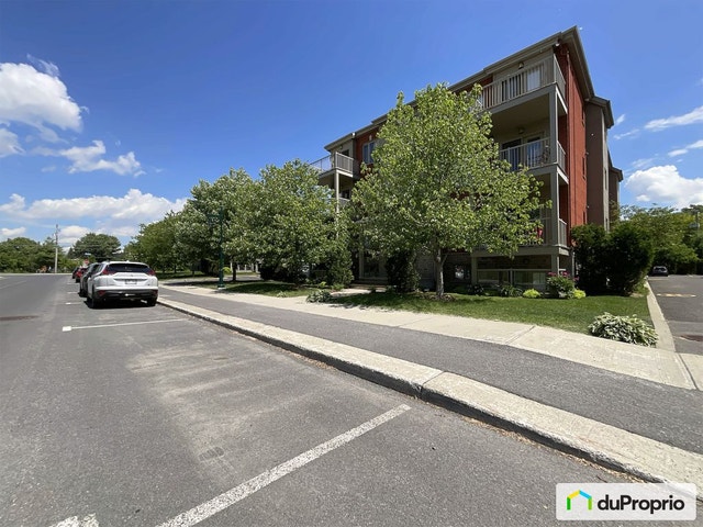 $429,000 - Condominium for sale in Longueuil (St-Hubert) — photo 2