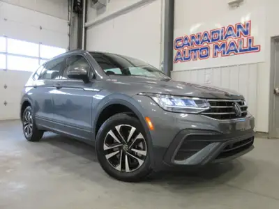 CLEAN CARFAX, ACCIDENT-FREE! JUST 7,603 KM! 4MOTION ALL WHEEL DRIVE TIGUAN TRENDLINE LOADED WITH HEA...