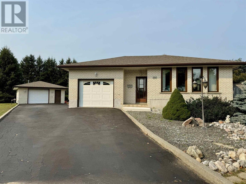 281 Cascade CRES Thunder bay, Ontario Houses for Sale Thunder Bay