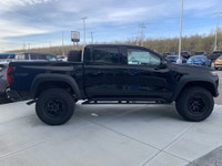 AMVIC Licensed Dealer The 2026 Chevrolet Colorado ZR2 Bison Edition Crew Cab 4WD in Black takes the... (image 9)