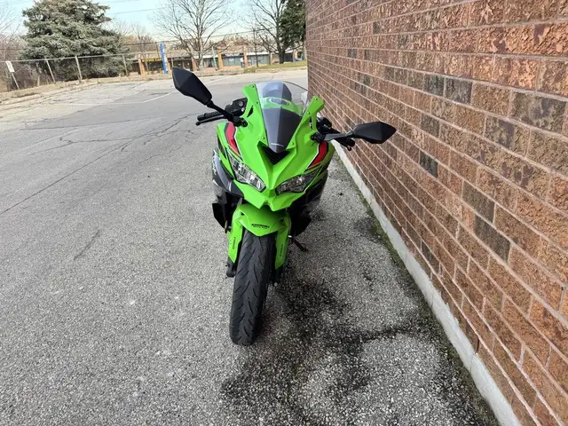2024 Kawasaki Ninja ZX-4RR KRT **KRT COLORS** in Sport Bikes in Markham / York Region - Image 12
