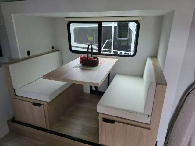 2026 Winnebago Micro Minnie 2108TB in Travel Trailers & Campers in Penticton - Image 8