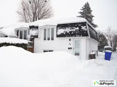 *** Visite sur rendez-vous seulement *** Superbe semi-détaché de 3 chambres clé en main. Rénové au g...