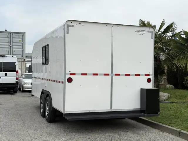 2025 shuttle Office 20-Foot Mobile Office Trailer in Cargo & Utility Trailers in Richmond - Image 9