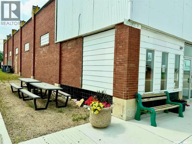 519 Atlantic AVENUE Kerrobert, Saskatchewan in Commercial & Office Space for Sale in Saskatoon - Image 4
