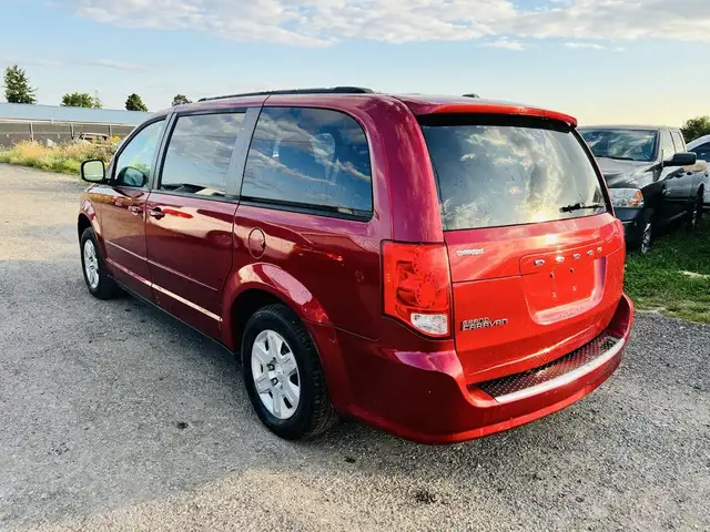 2011 Dodge Grand Caravan 4dr Wagon SXT in Cars & Trucks in Oakville / Halton Region - Image 6