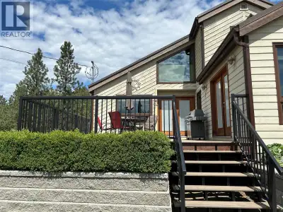 Welcome to 1264 Green Lake Road, located in the quaint community of Willowbrook in Oliver, B.C. This...