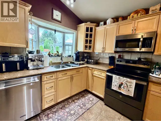 46 CHARLES STREET Kitimat, British Columbia in Houses for Sale in Kitimat - Image 5