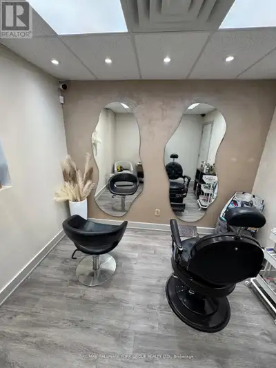 Prime North York Location! Great opportunity to lease a spacious private room within a well-establis...
