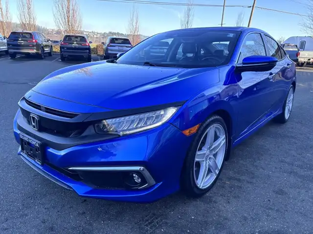 2020 Honda Civic Sedan Touring in Cars & Trucks in Comox / Courtenay / Cumberland - Image 4