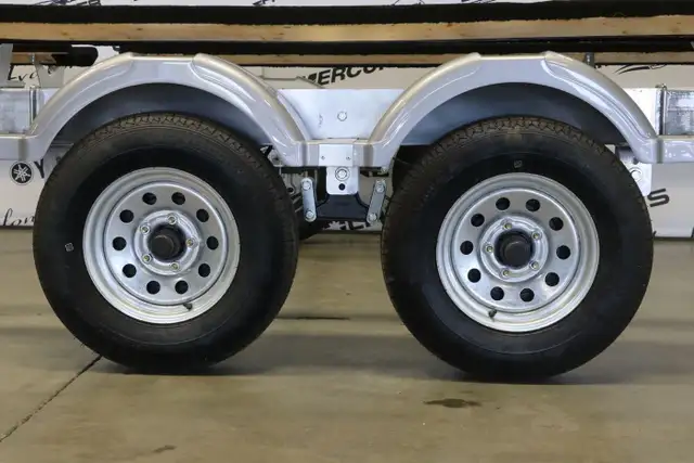 2025 REMEQ PSC-5440-TBG TANDEM, 2 QUILLES POUR PONTON 18 À 22 PI in Cargo & Utility Trailers in Laurentides - Image 10