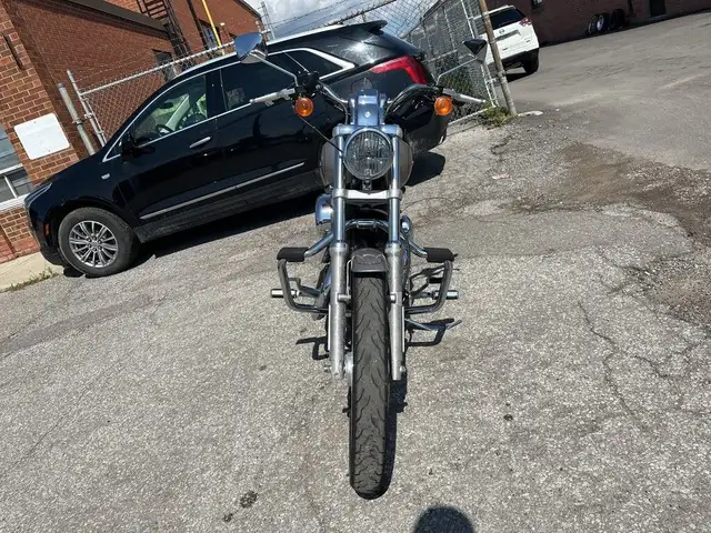 2007 Harley-Davidson Sportster ~ SPORTSTER XL1200 CUSTOM ~ COOL  in Street, Cruisers & Choppers in City of Toronto - Image 9