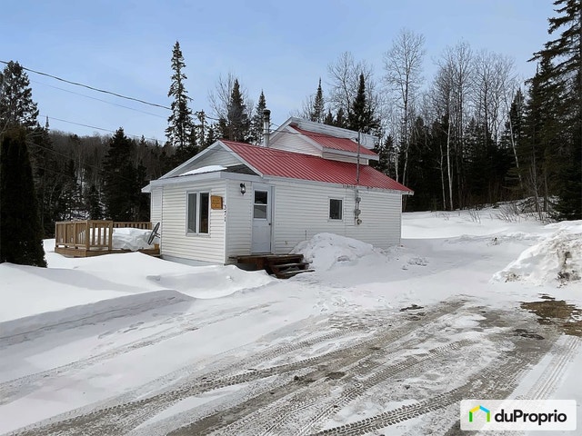 $180,000 - Cottage for sale in Métabetchouan-Lac-à-la-Croix — photo 1