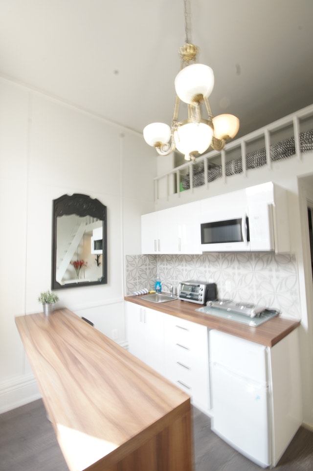 1659 st hubert apt 7 — photo 1