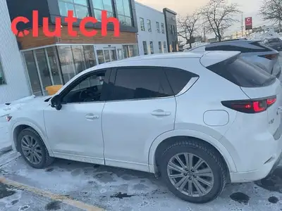 NO ACCIDENTS / CLEAN CARFAX / 1 OWNER / Power Tailgate/Hatch, Auto Dimming Rearview Mirror, Front He...