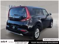 2020 Kia Soul EX Ready for anything, from the streets of Calgary to the highways of Alberta, this Ki... (image 3)
