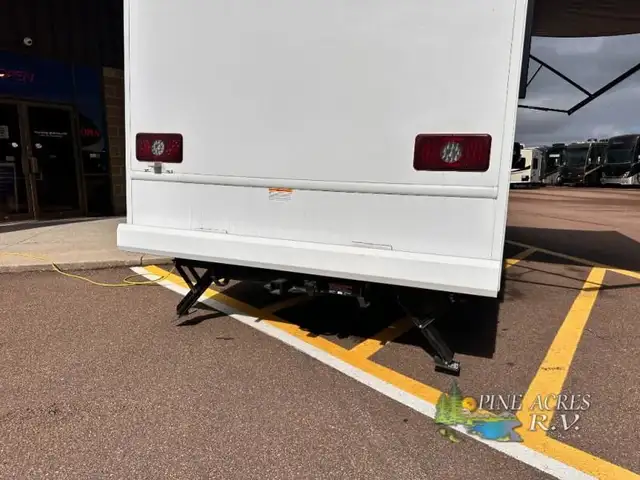 2025 Thor Motor Coach Four Winds Sprinter 24LV - Diesel in RVs & Motorhomes in Moncton - Image 8