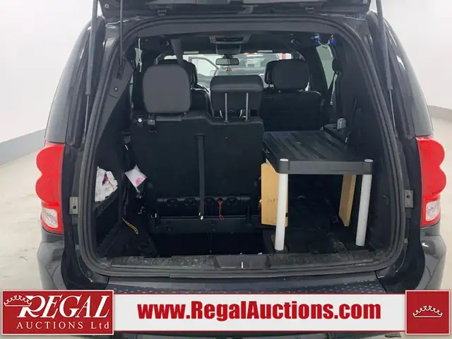 2020 DODGE GRAND CARAVAN PREMIUM PLUS in Cars & Trucks in Calgary - Image 11