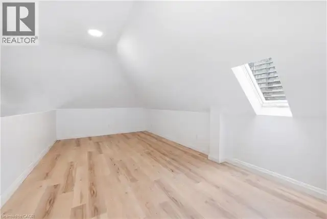 45 WELLINGTON Street N Hamilton, Ontario in Houses for Sale in Kitchener / Waterloo - Image 25