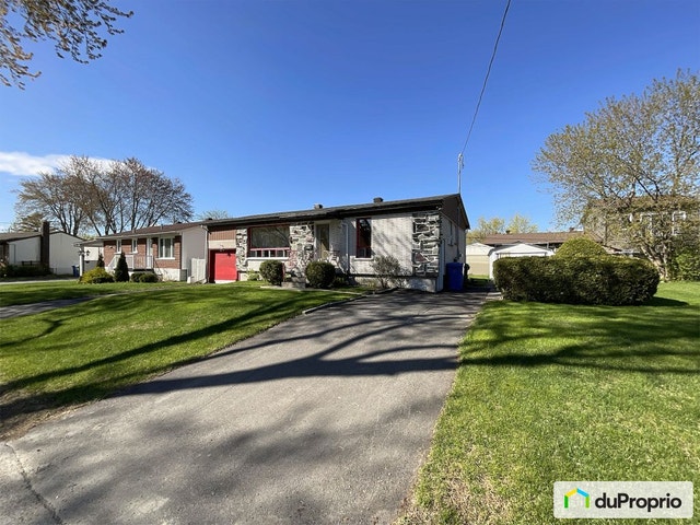 44e Avenue — photo 2