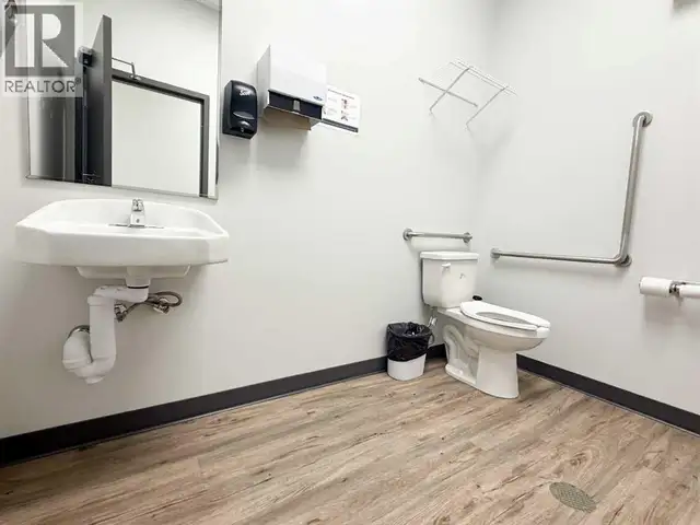 107, 11601 101 Avenue Grande Prairie, Alberta in Commercial & Office Space for Rent in Grande Prairie - Image 15