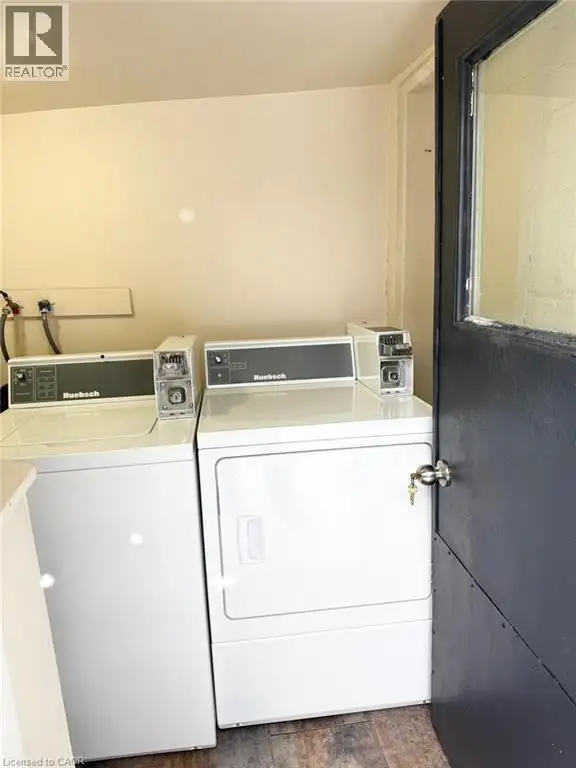 190 LANCASTER Street E Kitchener, Ontario in Houses for Sale in Kitchener / Waterloo - Image 25