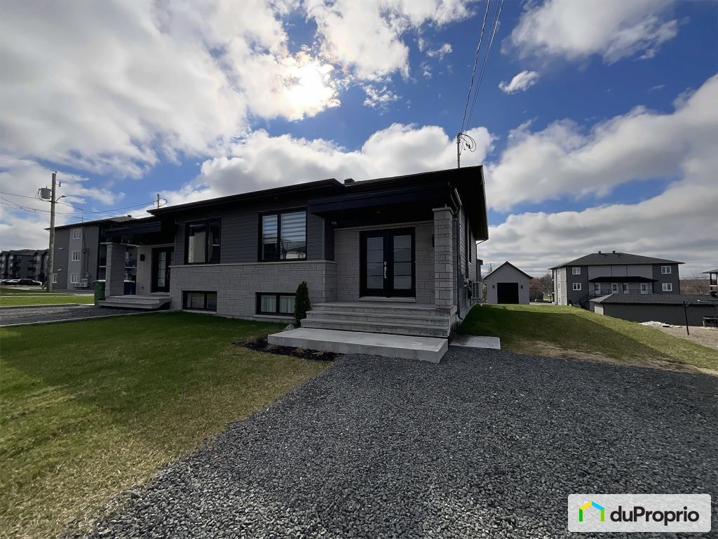 $369,000 - Semi-detached for sale in St-Anselme — photo 1