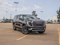 Welcome to Sherwood Buick GMC! This GMC Yukon XL boasts a Gas V8 5.3L/ engine powering this Automati... (image 1)