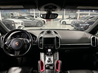 **WINTER SPECIAL!** FEATURING : TIPTRONIC, AWD, SUNROOF, RED BRAKE CALIPERS, SPORT MODE, DIGITAL GAU... (image 6)