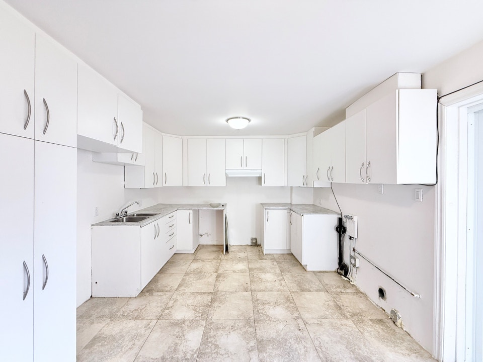 Rez-de-chaussée - 3 et demi à louer - Hochelaga - Disponible 2