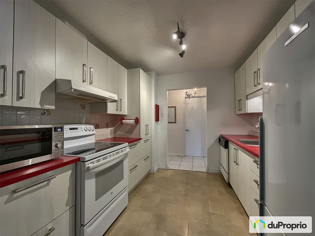 $309,000 - Condominium for sale in Longueuil (Vieux-Longueuil) — photo 3