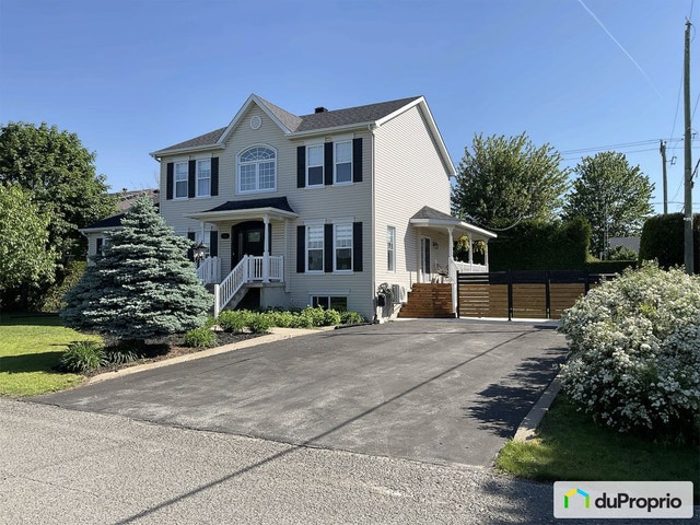 $918,000 - Intergenerational for sale in St-Charles-Borromée — photo 2