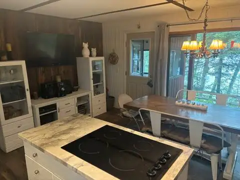 Lovely three bedroom cottage for rent near Algonquin Park in Ontario in Canada - Image 7