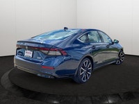This Honda Accord Hybrid has a powerful Gas/Electric I-4 2.0 L/122 engine powering this Variable tra... (image 5)