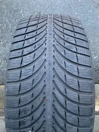 a nice Pair of Michelin winter tires in great shape good for one more winter season (2 TIRES ONLY) s...