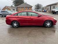 TIGER AUTO SALES LTD - Quality Pre-Owned Car Dealership - Located at 2275 Dundas St., London, Ontari... (image 5)
