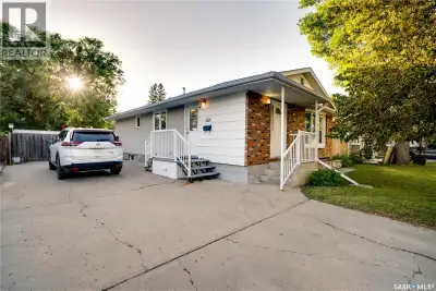 Welcome to 1304 Queen Crescent, a well-maintained bungalow located in the most desirable Palliser He...