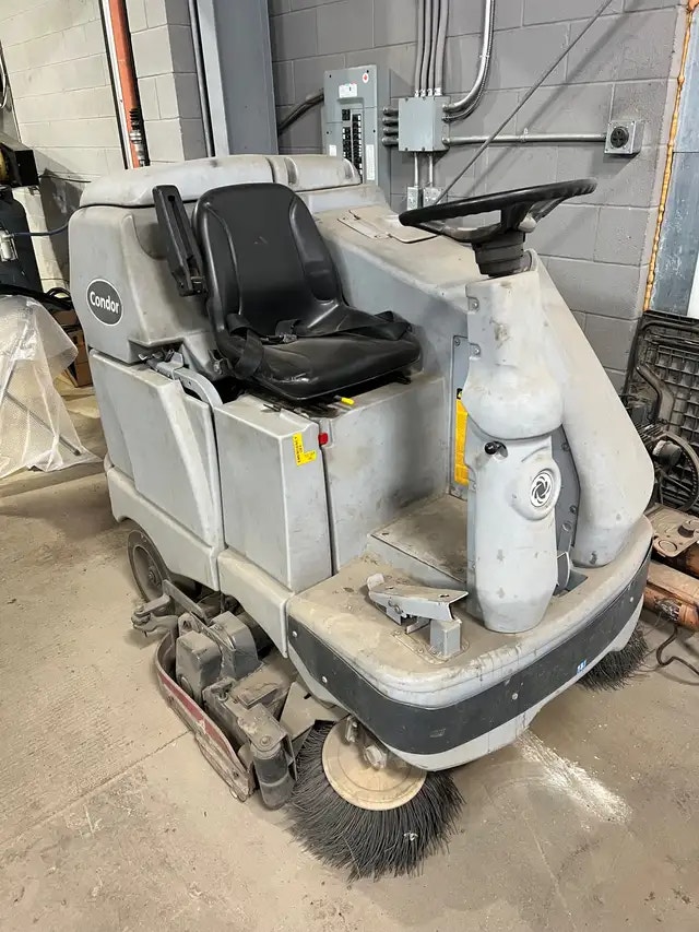 Nilfisk Advance Condor 4830C Ride On Floor Scrubber Other Business