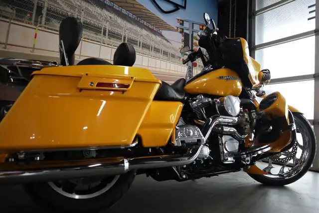 2013 Harley-Davidson FLHX - Street Glide in Sport Touring in Strathcona County - Image 5