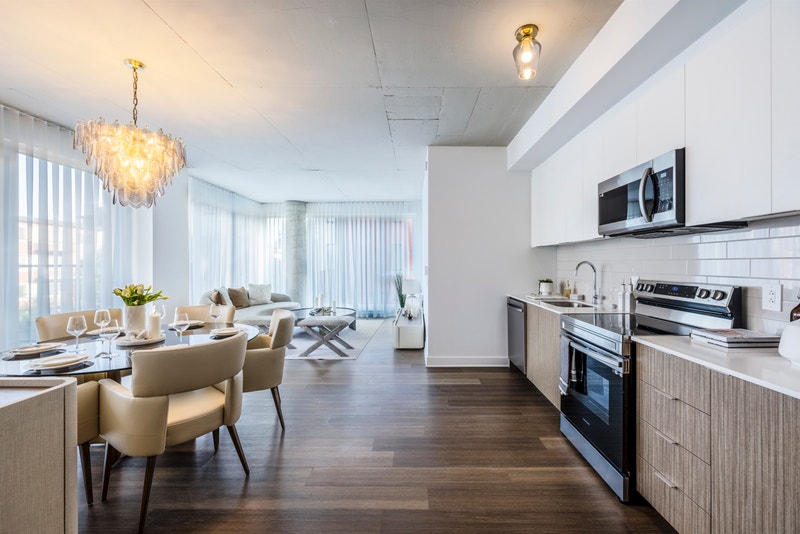 Condo 5 1/2 à louer / for Rent Town MountRoyal PROMOTION