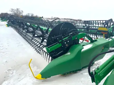 45ft, AWS, Flip Over Reel, DKD, Crop Conveyor Auger, Coarse Knife with Short Guards, Cleated Center...