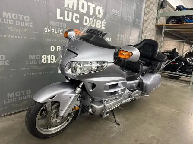 2009 Honda GL1800 Goldwing ABS in Sport Touring in Drummondville - Image 9
