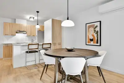 Dans le secteur revitalisé de la rue Buntin, près de la baie St-François, Vivaxcès Valleyfield vous...